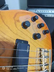 Yamaha 5 string Bass - Photo 7