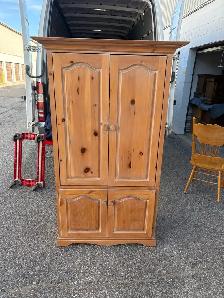 Free delivery used Wooden Armoire / Cabinet - Photo 2