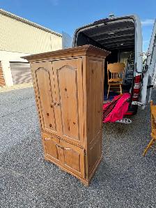 Free delivery used Wooden Armoire / Cabinet - Photo 3