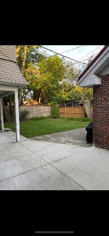 High Park-Roncesvalles Spacious Bright clean & quiet 1Bdrm - Photo 7