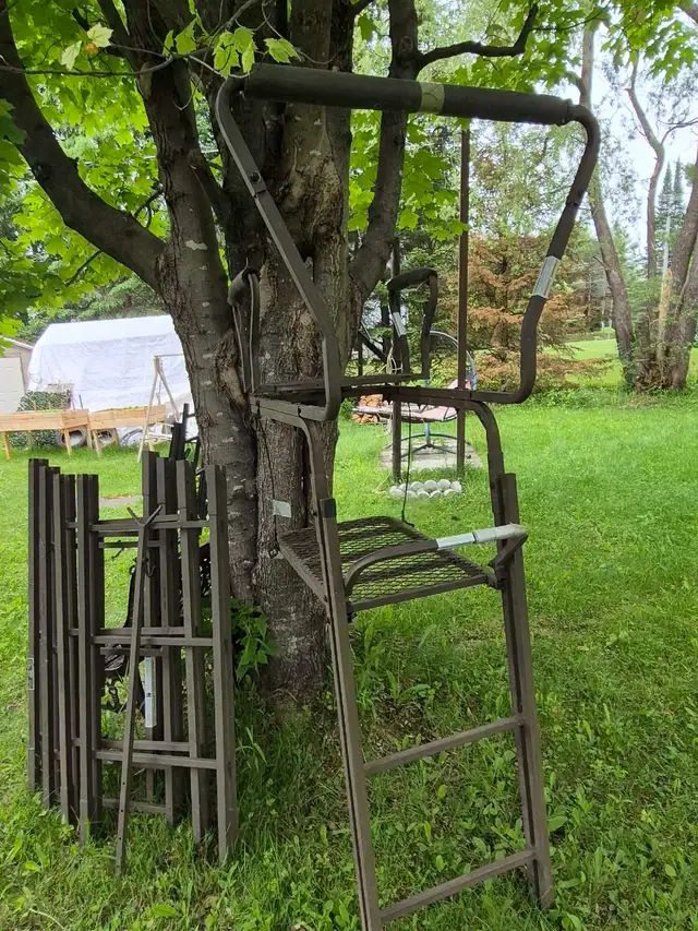 - 2 TREE-STAND pour la CHASSE