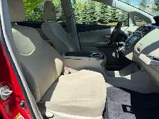 2012 Toyota Prius V 2012 TOYOTA PRIUS AUTOMATIQUE , HYBRIDE  , 4 - Photo 9