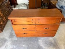 Free delivery antique Wooden Dresser - Photo 2