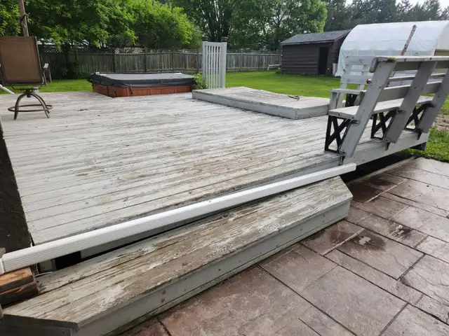 Free deck - must disassemble