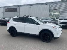 2018 Toyota RAV4 SE AWD/NAVI/CAM/LEATHER/ROOF/LOW KM