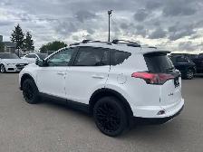 2018 Toyota RAV4 SE AWD/NAVI/CAM/LEATHER/ROOF/LOW KM - Photo 5