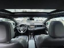 2018 Toyota RAV4 SE AWD/NAVI/CAM/LEATHER/ROOF/LOW KM - Photo 13