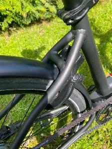 VÉLO À COURROIE / ASSISTANCE ÉLECTRIQUE - Photo 3