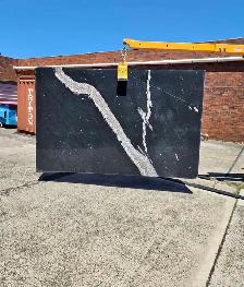 Black Quartz Countertop With Big Stylish Vein - Photo 2