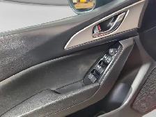 2017 Mazda MAZDA3 GX - Photo 11