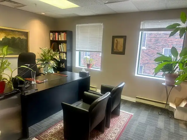 Superbe bureau professionnel à Outremont 1360 pi ca