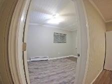 2 Bedroom Apartment - Renovated/Bright/Spacious/All inclusive - Photo 6