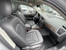 2010 Audi Q5 Premium 3.2L Quattro, AWD/LEATHER/PANO-ROOF - Photo 11