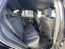 2022 BMW X5 xDrive40i/M Sport Package/HUD/Panoramic Sunroof - Photo 11