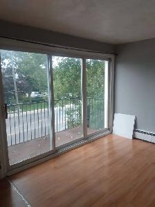 ONE BEDROOM WITH BALCONY IN WHITBY - Photo 2