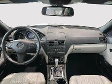 2010 Mercedes-Benz C300 4MATIC Sedan Low km's! Great value! - Photo 5