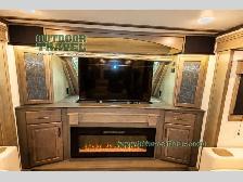 2024 Grand Design Solitude 380FL - Photo 18