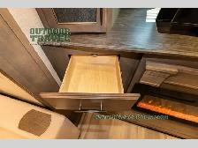 2024 Grand Design Solitude 380FL - Photo 22