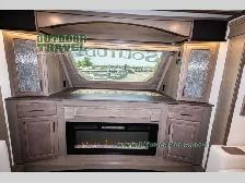 2024 Grand Design Solitude 380FL - Photo 26