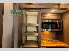 2024 Grand Design Solitude 380FL - Photo 37
