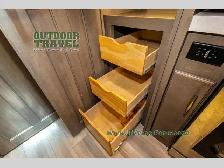 2024 Grand Design Solitude 380FL - Photo 38