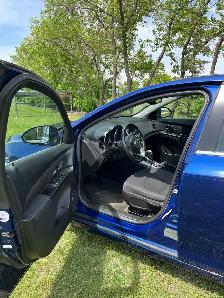 2013 Chevy Cruz - Photo 3