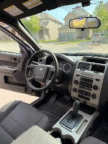 2011 Ford Escape XLT - AWD - V6 - Remote Starter! - Photo 4