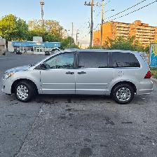 2012 Volkswagen Routan Trendline, only 114,300 km! 25 service re - Photo 6