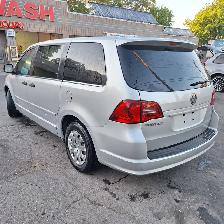 2012 Volkswagen Routan Trendline, only 114,300 km! 25 service re - Photo 7