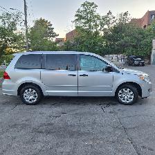 2012 Volkswagen Routan Trendline, only 114,300 km! 25 service re - Photo 10