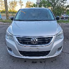 2012 Volkswagen Routan Trendline, only 114,300 km! 25 service re - Photo 12