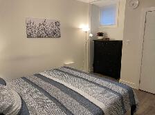 Spacious Basement Apartment for Rent - Photo 2