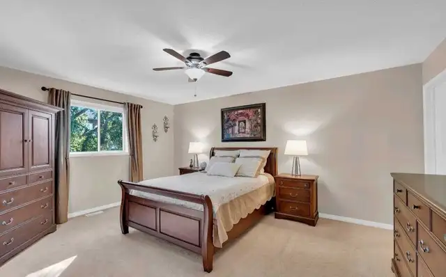 MASTER BEDROOM AVAILABLE FOR RENT