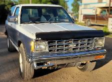 1986 Chevy S10 Blazer 4X4 - Photo 2