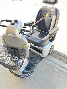 SHOPRIDER VOYAGER Mobility SCOOTER  - ONLY $1,500 - Photo 7