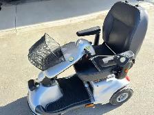 SHOPRIDER VOYAGER Mobility SCOOTER  - ONLY $1,500 - Photo 8