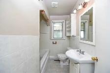 3 Bedroom House - Photo 3