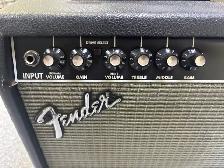 Fender Frontman 15G Guitar Amplifier - Photo 3