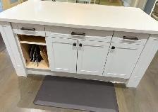 Simple Plain White Quartz Countertop - Photo 3