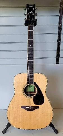 Yamaha FG30 Acoustic Guitar (32731405)