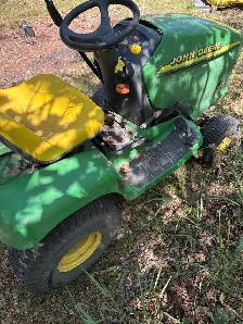 lawntractor - Photo 2