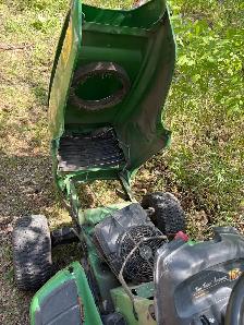 lawntractor - Photo 3
