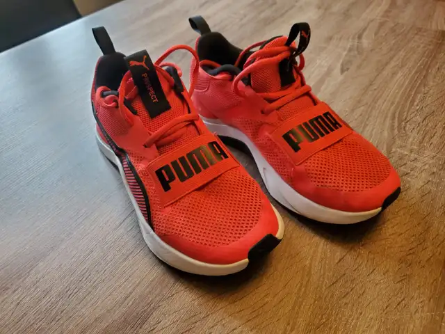 Mens Puma shoes - Size 7
