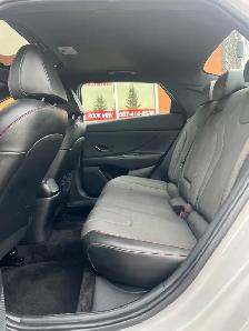 2022 Hyundai Elantra N Line - Photo 14