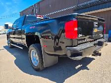 2019 Chevrolet Silverado 3500HD High Country / DUALLY / 4X4 / DI - Photo 6