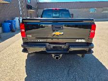 2019 Chevrolet Silverado 3500HD High Country / DUALLY / 4X4 / DI - Photo 8