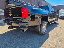 2019 Chevrolet Silverado 3500HD High Country / DUALLY / 4X4 / DI - Photo 11