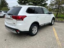 2020 Mitsubishi Outlander ES - Photo 4