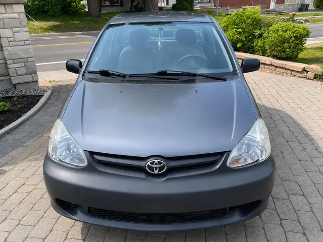 50,000 KM TOYOTA ÉCHO SEDAN 2005