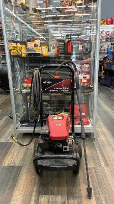 Brigs Stratton 2200 PSI Pressure Washer
